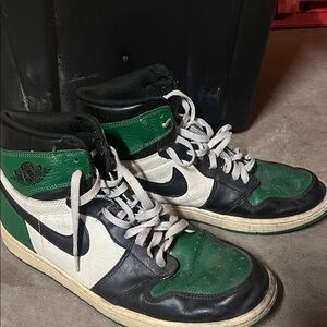 Nike Black and Green High-Top Sneakers